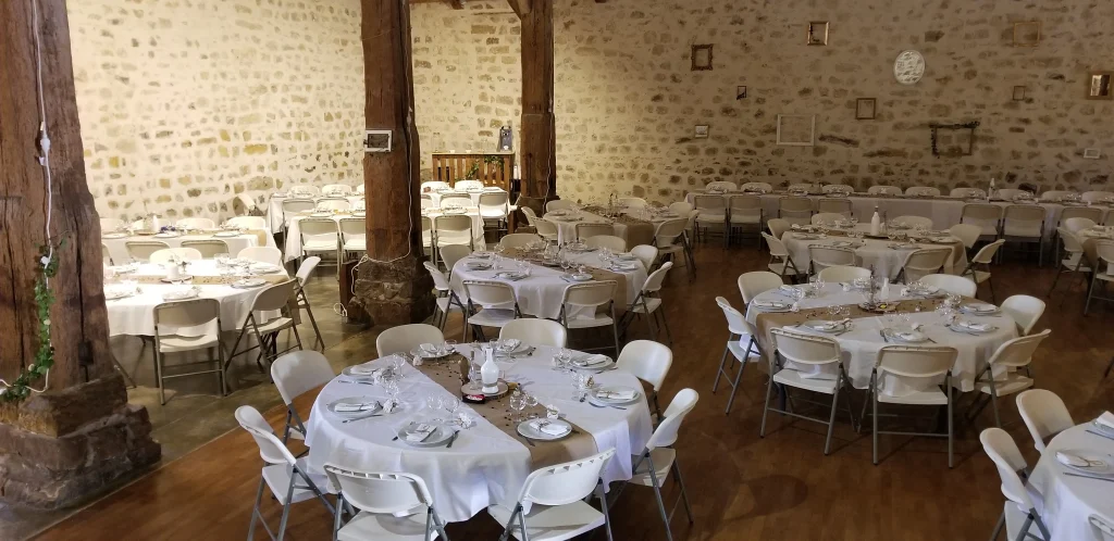 Marion et Nicolas mariage 2023 - Lune & Corail Events Wedding Planner Decoration Salle Rustique Authentique Chic